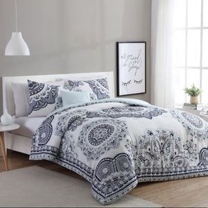 Wayfair Queen Duvet Set!